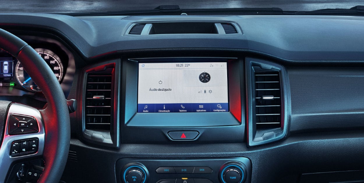 SYNC® 3 com Sistema de Navegação e Tela de 8"