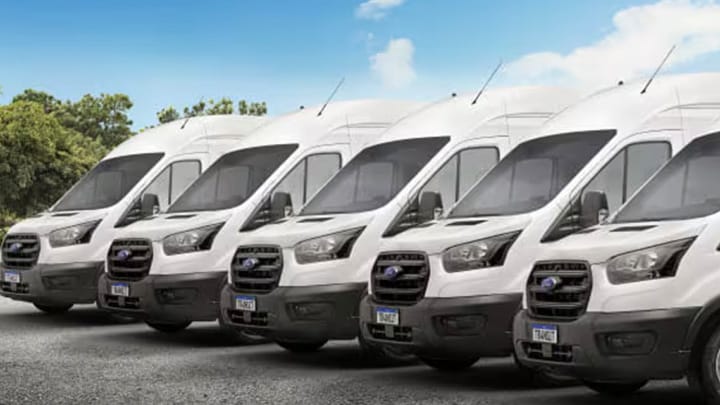 frota de veículos comerciais ford