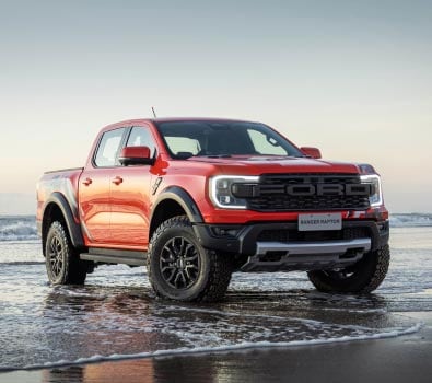 Novo Ranger Raptor à beira-mar