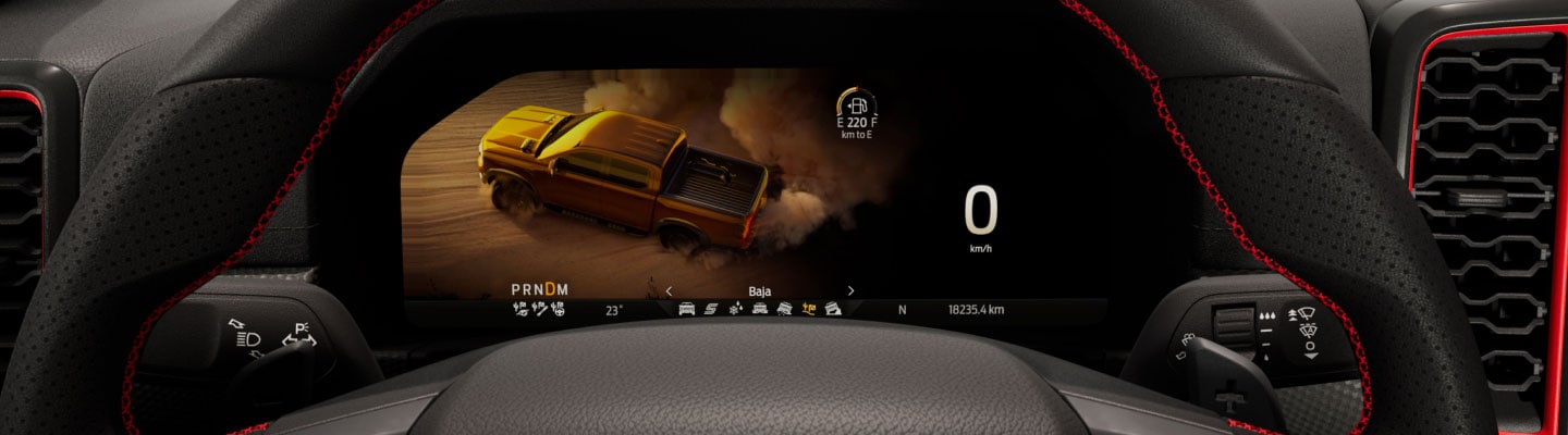 Painel Full Digital de 12.4" atrás do volante