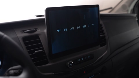 Sistema Sync® 4 com Tela de 12" da Nova E-Transit